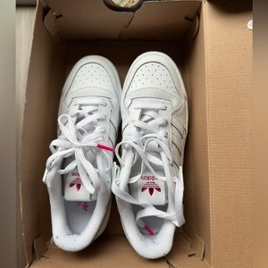 Perfect shoes new condition size 7,5